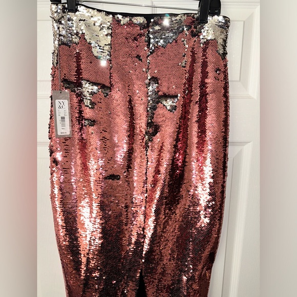 Eva Mendez for NY & Co. Two- Toned Sequin Pencil Skirt. - Picture 4 of 5
